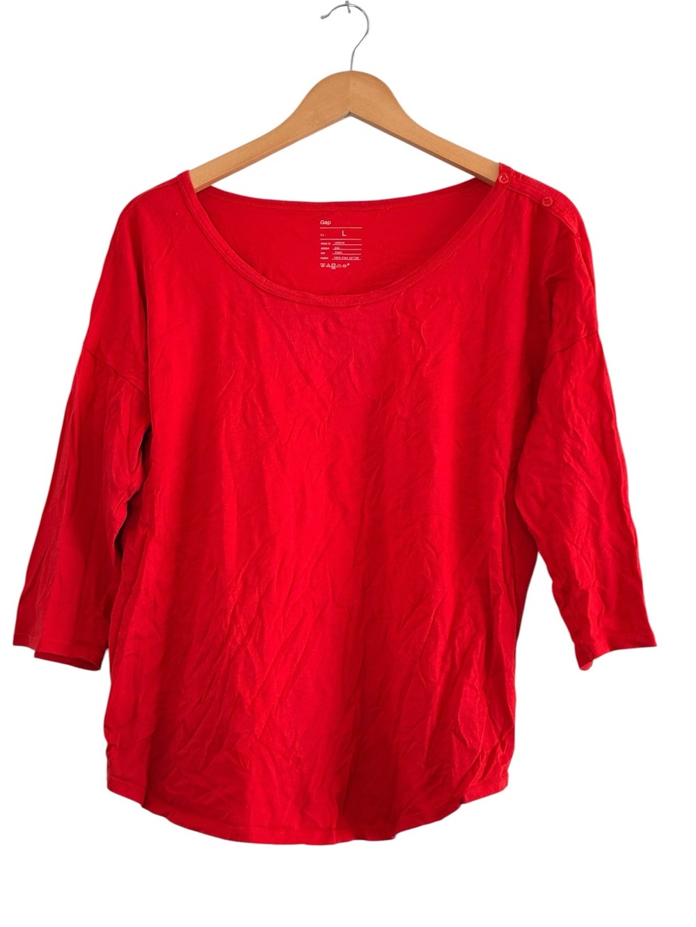 Gap | Late 2000’s Red scoop neck 3/4 sleeves Lima cotton t-shirt size large